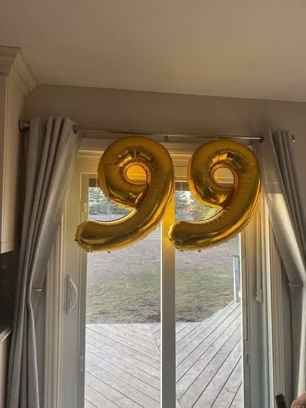 Photo of free Gold Foil Party Balloons (Guelph North) #1