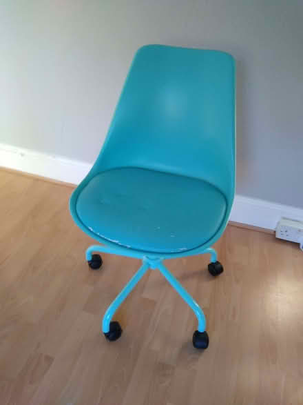 Photo of free Small blue office chair (Bromley North BR1) #1