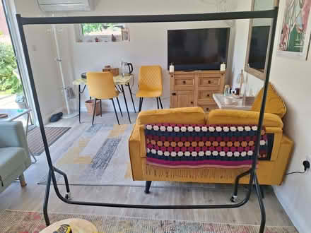 Photo of free Hanging rail (Wendover HP22) #1