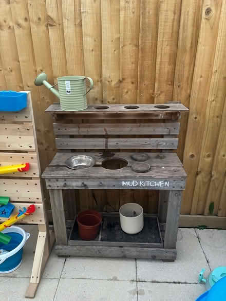 Photo of free Children’s mud kitchen (Arnold NG5) #2