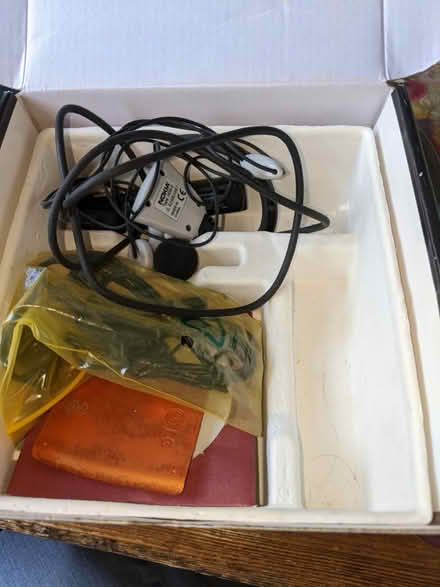 Photo of free Vintage LG mobile phone (Central Rugby CV21) #3