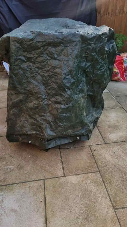 Photo of free Patio furniture cover (Letchworth Garden City) #1