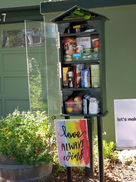 Photo of Puzzle Library outside storage bin (North Oakland) #3