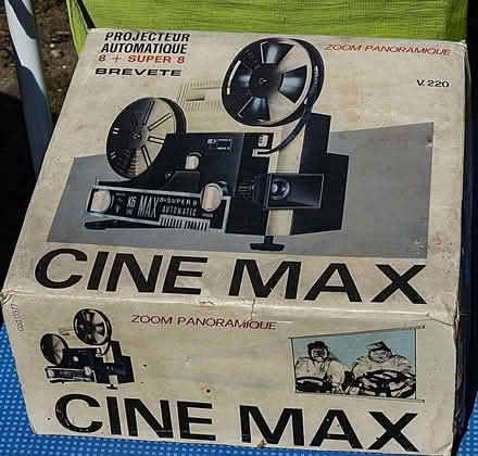 Photo of free Vintage Cine/ Audio/ Photography Equipment (Hollingthorpe WF4) #2