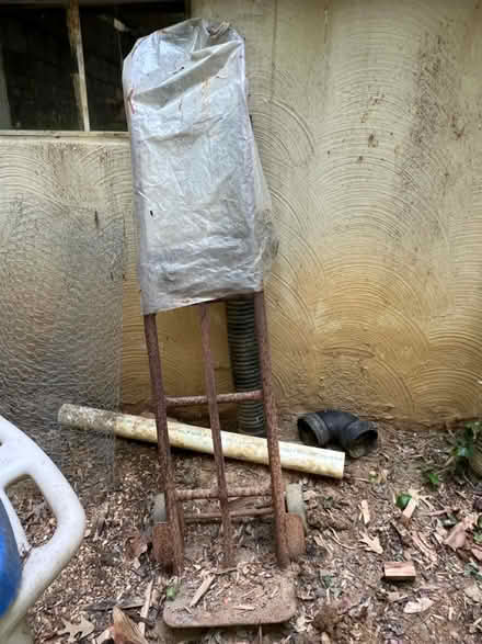 Photo of free Rusty load carrier (Davidsonville) #2