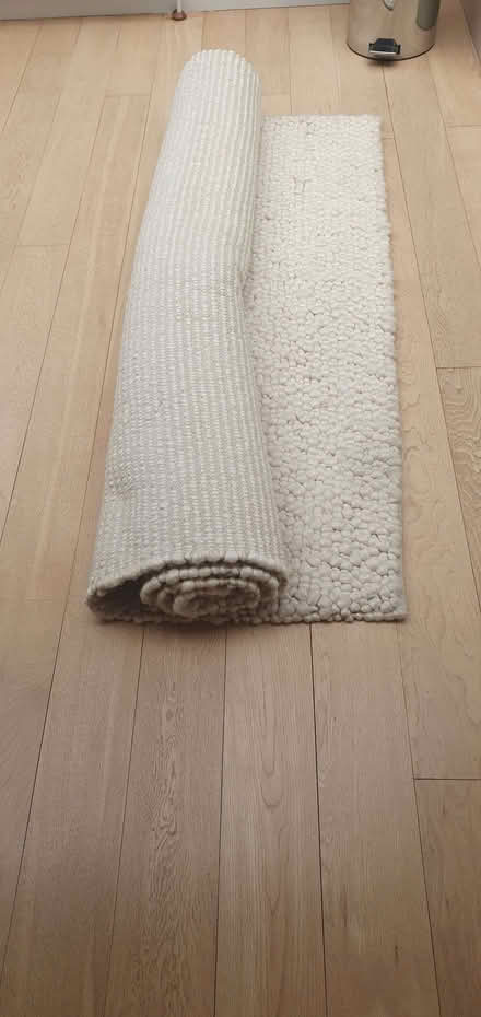 Photo of free Rug (Wandsworth Common SW17) #4