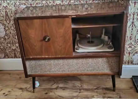 Photo of Small radiogram (Llandrindod LD1) #1