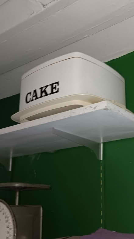 Photo of free Cake carrier (19095) #1