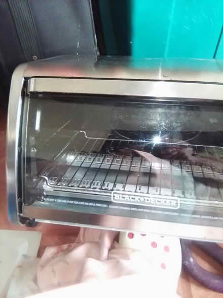 Photo of free Black & Decker Oven 10031 (Hamilton Heights 10031) #3