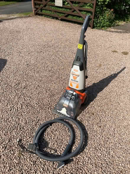 Photo of free Carpet cleaner (Dunley DY13) #1