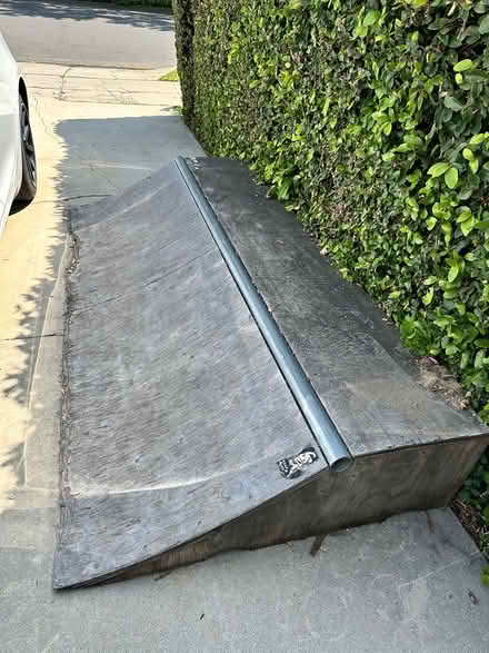 Photo of free Wood/metal skate ramp (Toluca Lake) #1
