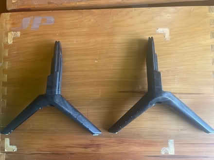 Photo of free Samsung TV legs (Islington N1) #1