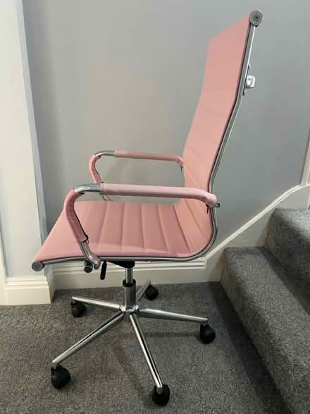 Photo of free Office computer chair (Sevenoaks) #3