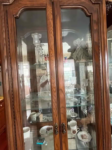 Photo of free Elegant display cabinet (91040) #1