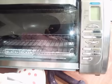 Photo of free Black & Decker Oven 10031 (Hamilton Heights 10031) #2