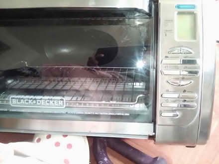 Photo of free Black & Decker Oven 10031 (Hamilton Heights 10031) #2