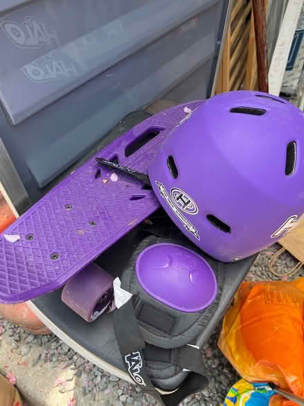 Photo of free Little kid skateboard (Oradell) #1