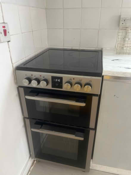 Photo of free Fully working oven (NW4) #1