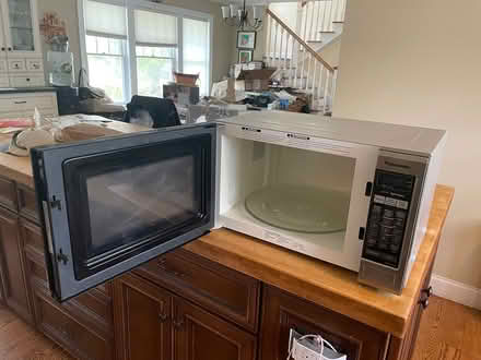 Photo of free Panasonic Inverter microwave (Babylon, NY) #2
