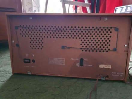 Photo of free Old vintage radio (Meadowhead S8) #4