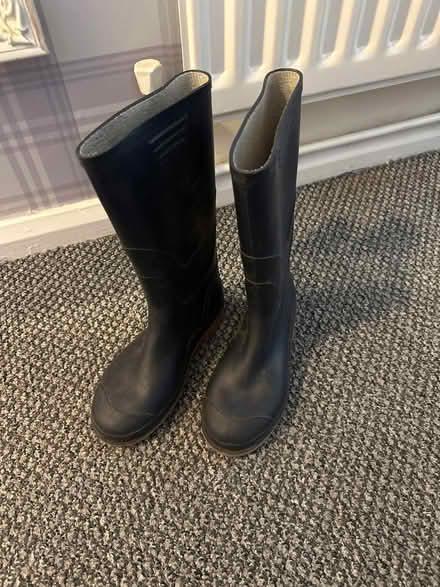 Photo of free Size 4 wellies (Madeley / CW3) #1