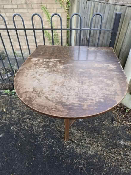 Photo of free Dining table (M217ub) #3