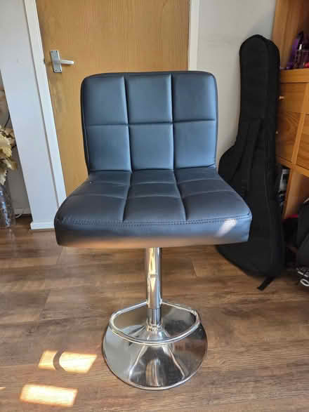 Photo of free 2 bar stools (Russell's Hall DY1) #1
