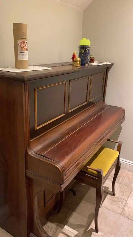 Photo of free Piano (TN26) #2