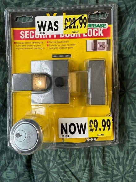 Photo of free NEW Yale style lock NO KEYS (Gleneagles area, Wboro NN8) #1