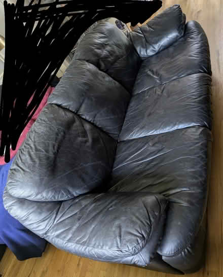 Photo of free COUCH ad up (NE Bellevue nr crossroads) #2