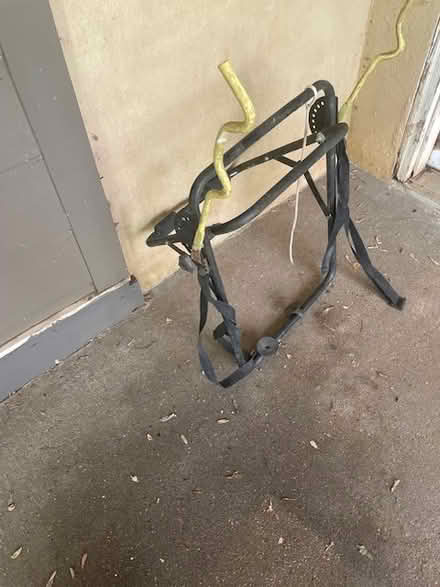Photo of free bicycle carrier (Woolen Mills) #1