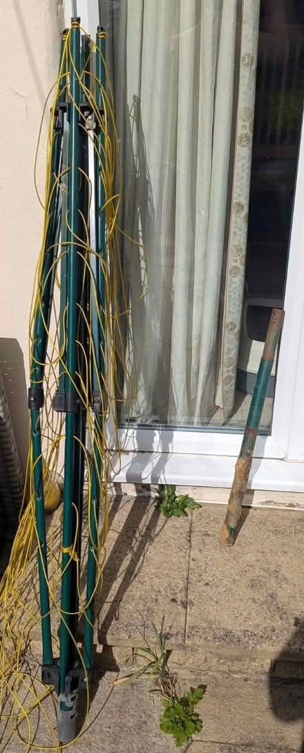 Photo of free Rotary washing line (Sutton) #1