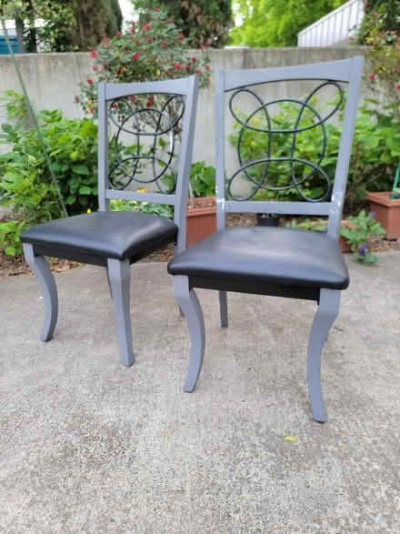 Photo of free 2 chairs (Near person and peace sts) #2