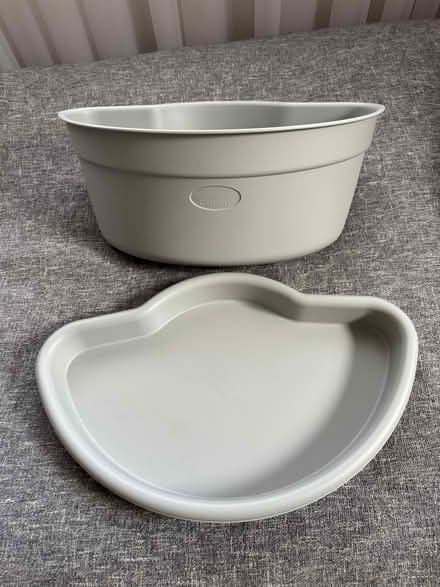 Photo of free Buckingham Caddy Basket and Lid (Wood Green N22) #3