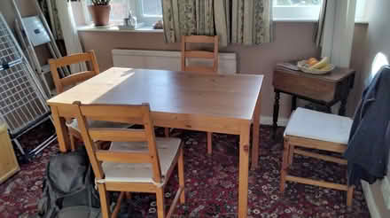Photo of free Table & 4 chairs (Holbrook DE56) #1