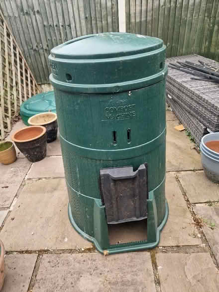 Photo of free Compost bin (Alverthorpe WF2) #2