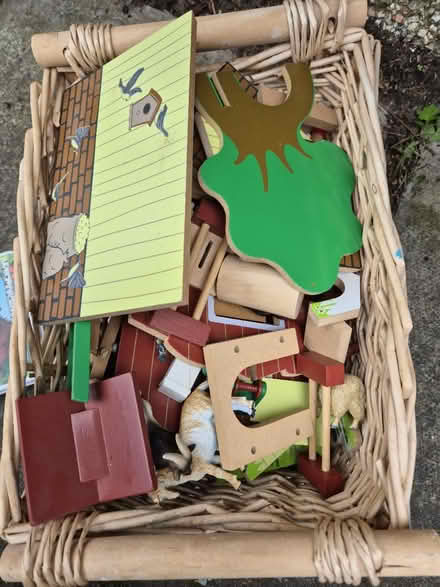 Photo of free Wooden farm set with animals (Clerwood EH12) #2