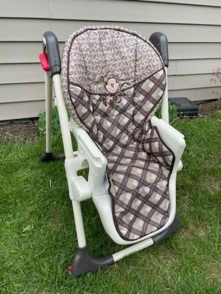 Photo of free High chair (Lower Providence, pa 19403) #2