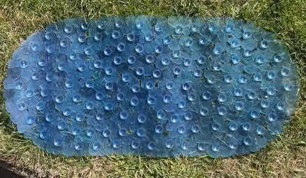 Photo of free Bath Mat (Rainham, Kent) #2