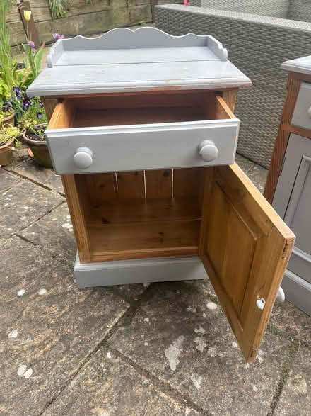 Photo of free Bedside Cabinets (TN26) #2