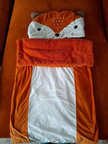 Photo of free Fox sleeping bag (Woodridge (75th & Janes)) #1