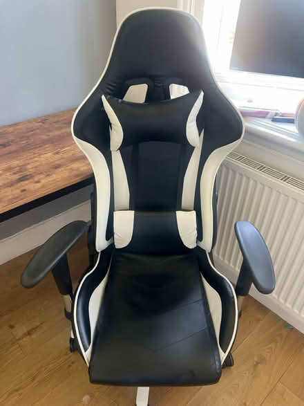 Photo of free Gaming chair (Enfield N21) #1