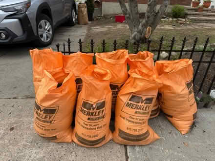 Photo of free garden bed soil (Civic Hospital) #1