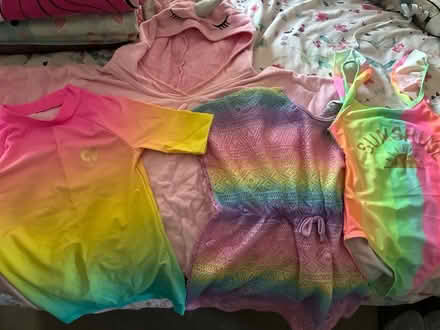 Photo of free Girls beach wear set 6-7 years (Wisewood S6) #1
