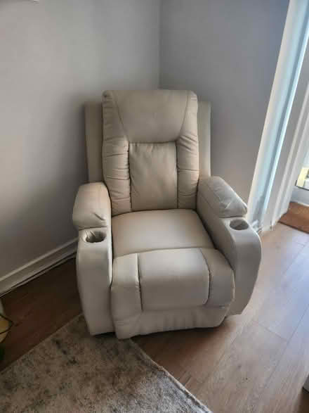 Photo of free Cream Leather Manual Recliner (L23) #1