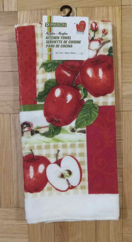 Photo of free Dish Towel -new with label (Etobicoke (Kipling /Eglinton)) #1