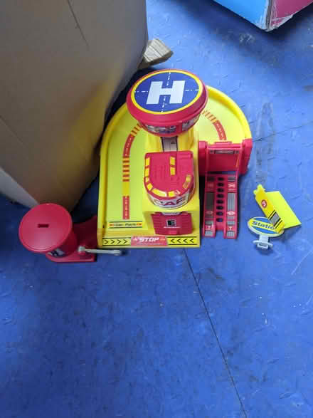 Photo of free Kids toys (Woking GU22) #3