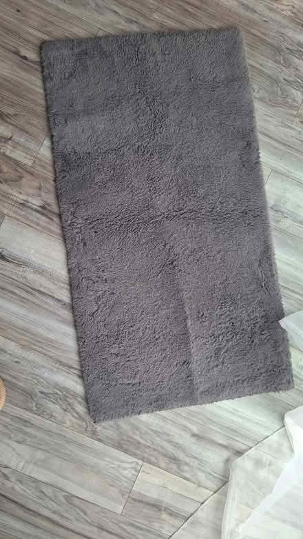 Photo of free Small grey rug (Upper Holloway N19) #1