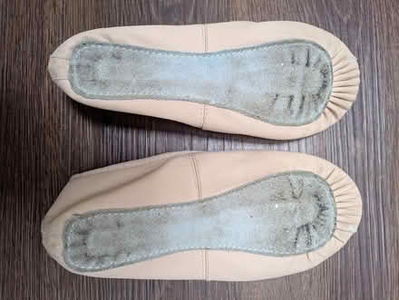 Photo of free Size 2 pink ballet shoes (Abingdon OX14) #2