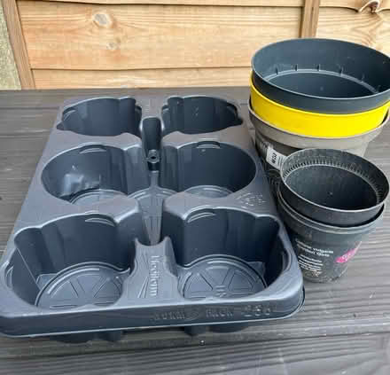 Photo of free Plant pots (plastic) (Littlehampton, Beaumont park) #3